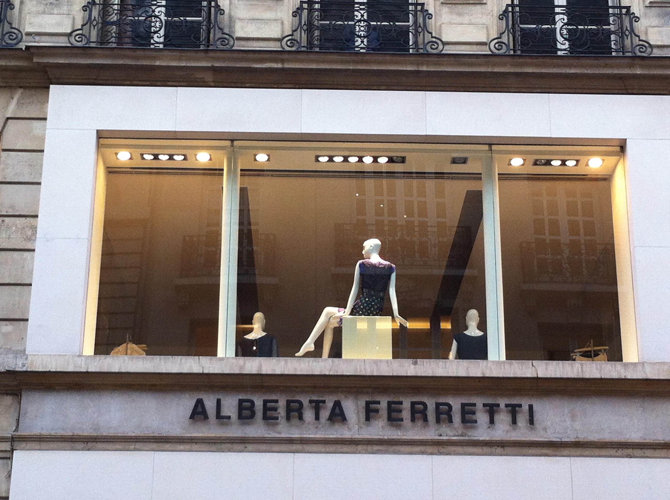 Escaparate de Alberta Ferretti