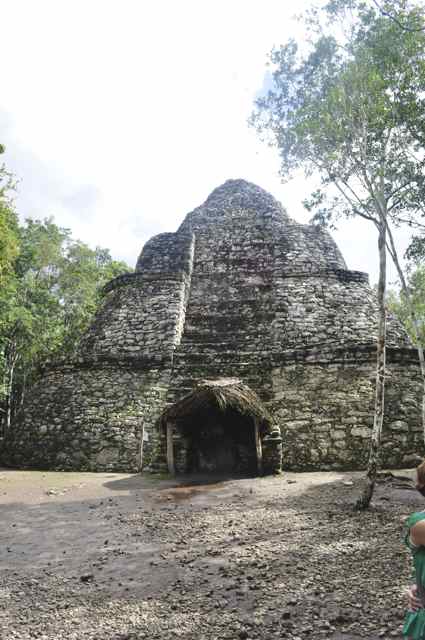 Complejo arqueológico de Cobá. Riviera Maya